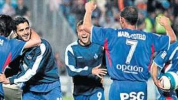 Los jugadores del Getafe celebran su histórico triunfo sobre el Barcelona.