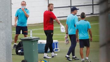 Cillessen est¨¢ listo y Bordal¨¢s debe decidir