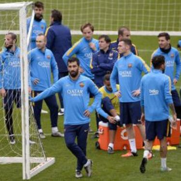 Copa con cuentas pendientes