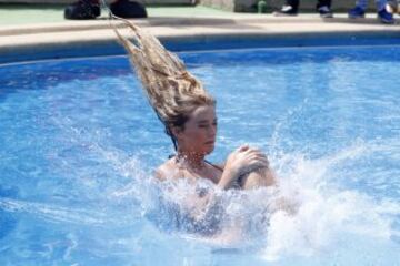 El sensual piscinazo de la Reina del Festival de Viña