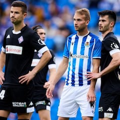 Varios clubes de Segunda tientan a Guruzeta