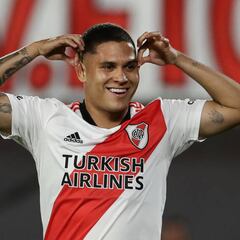 Quintero queda libre del Shenzen y negocia directamente con River