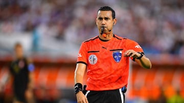 Arbitraje mexicano para la semifinal entre Uruguay y Colombia