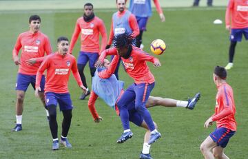 Multitudinario entrenamiento en el Wanda Metropolitano