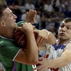 Omic, baja para el partido contra el Madrid; Nedovic, duda