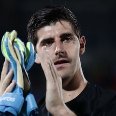Courtois estalla contra UEFA y FIFA: "¡Sólo les importa el dinero!"