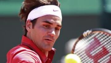 Federer vence sin sorpresas a su amigo Wawrinka