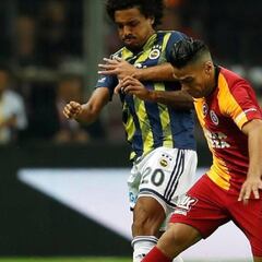 Ídolo turco defiende a Falcao tras su primer clásico