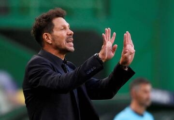 FILE PHOTO: Soccer Football - Champions League - Quarter Final - RB Leipzig v Atletico Madrid - Estadio Jose Alvalade, Lisbon, Portugal - August 13, 2020 Atletico Madrid coach Diego Simeone, as play resumes behind closed doors following the outbreak of th