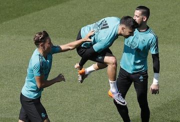 Marco Asensio, Casilla y Marcos Llorente. 