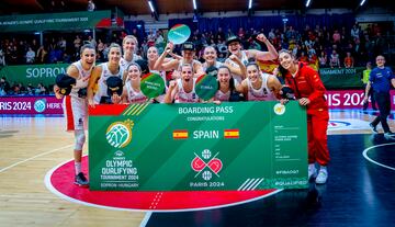 Las jugadoras de la Selección celebran el pase a los Juegos Olímpicos de 2024.