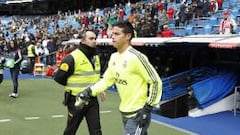 Sunday Express: "El United está en conversaciones por James"
