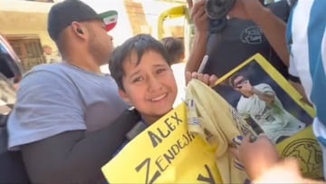 Niño llora al conseguir el autógrafo de Alejandro Zendejas