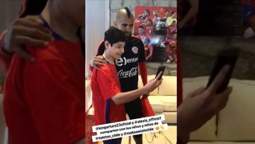 La gentileza de Alexis y Vidal con los pequeños de la Teletón