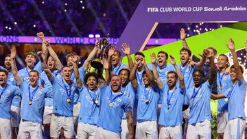 Los jugadores del Manchester City celebran el Mundial de Clubes