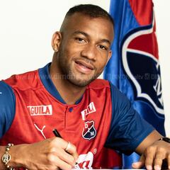 DIM anuncia al extremo Edwar López como su cuarto refuerzo