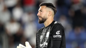 El guardameta Salvi.