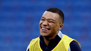 Kylian Mbappé durante un entrenamiento con Francia.