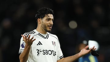 Soccer Football - Premier League - Fulham v Crystal Palace - Craven Cottage, London, Britain - December 7, 2025 Fulham's Raul Jimenez looks dejected after the match Action Images via Reuters/Andrew Boyers EDITORIAL USE ONLY. NO USE WITH UNAUTHORIZED AUDIO, VIDEO, DATA, FIXTURE LISTS, CLUB/LEAGUE LOGOS OR 'LIVE' SERVICES. ONLINE IN-MATCH USE LIMITED TO 120 IMAGES, NO VIDEO EMULATION. NO USE IN BETTING, GAMES OR SINGLE CLUB/LEAGUE/PLAYER PUBLICATIONS. PLEASE CONTACT YOUR ACCOUNT REPRESENTATIVE FOR FURTHER DETAILS..