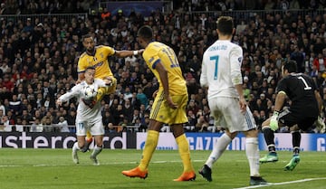 La jugada del penalti de Benatia a Lucas Vázquez.
