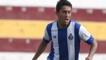 Omar Govea ha jugado 2220 minutos con el Porto B en la temporada 2015-16. No ha marcado gol.