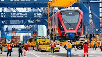 El primer tren del Metro de Bogotá ya está en Colombia y avanza hacia la capital para iniciar pruebas técnicas antes de su entrada en operación.