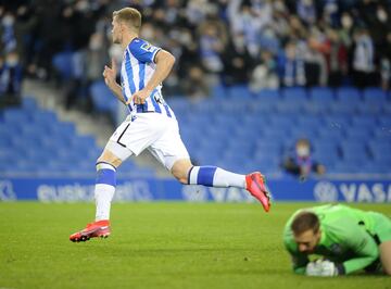 Sorloth puso el 2-0 en el marcador.