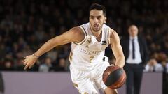 Facundo Campazzo, ante el Barcelona en el Palau Blaugrana.