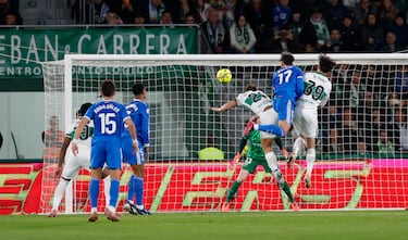 Asencio sube, Konaté baja 