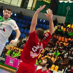 Anaitasuna festeja 500 goles de Ugarte en Asobal con triunfo