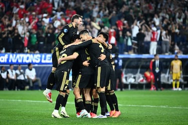 Con más, le alcanza para menos a México