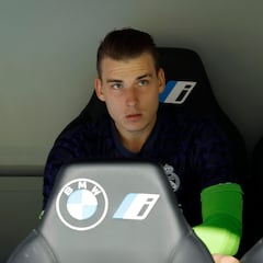 Lunin, sin fiebre pero ‘apartado’