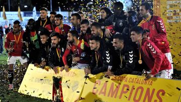 Los jugadores del N&agrave;stic celebrando la Copa Catalunya.