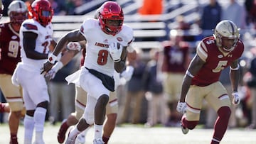 Lamar Jackson camina con paso seguro hacia el Heisman Trophy.