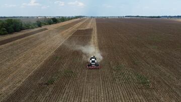 Generations-old farms face closure as rising costs, low crop prices, and severe weather push Arkansas farmers to seek urgent federal help.