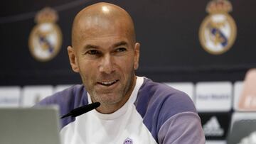 Zidane: "No me preocupa que Clos Gómez pite el Clásico"