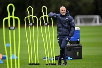 Después de devolver al Leicester a la Premier League, el Chelsea se decidió por Maresca para la temporada 24-25 buscando un entrenador joven y con proyección, aunque no mucha experiencia en los banquillos.