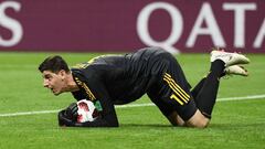Real Madrid face race against time to tie up Courtois deal
