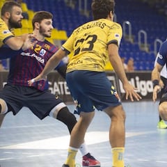 Un Bidasoa diezmado mantuvo
el tipo ante el líder Barcelona