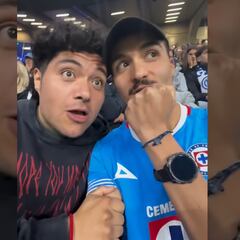 ¡Sí los saló! Aficionado de Cruz Azul en realidad le iba al Barcelona