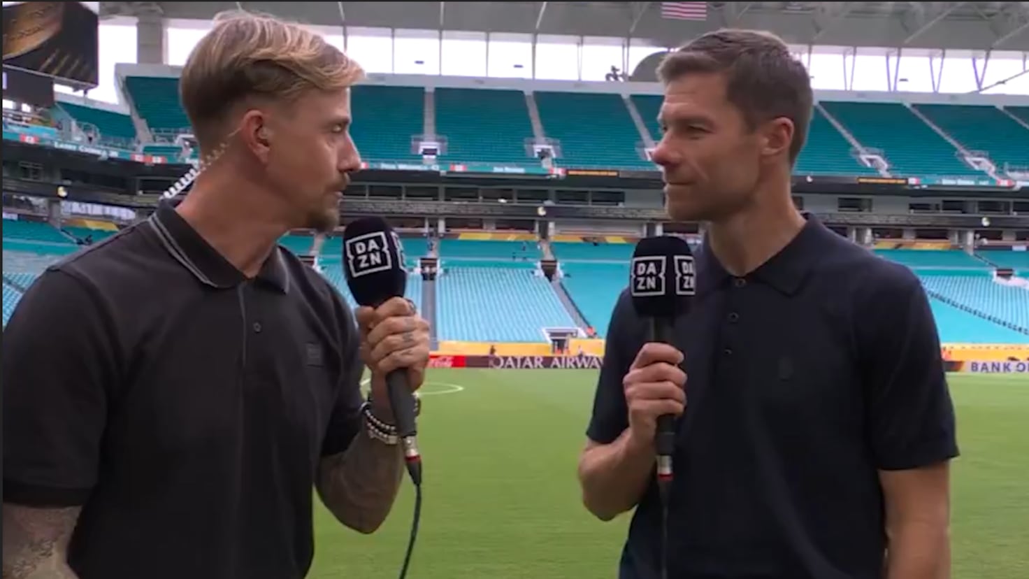 La conversación entre Guti y Xabi al final del partido que todo el mundo aplaude: puro fútbol