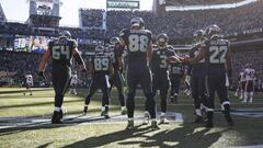 Sep 27, 2015; Seattle, WA, USA; Seattle Seahawks tight end Jimmy Graham (88) celebrates with quarterback Russell Wilson (3) after catching a touchdown pass against the Chicago Bears during the third quarter at CenturyLink Field. Seattle defeated Chicago, 26-0. Mandatory Credit: Joe Nicholson-USA TODAY Sports