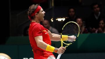 GRAF5544. MADRID, 23/11/2019.- El tenista español Rafael Nadal, número uno del mundo, durante la semifinal de la Copa Davis ante el británico Daniel Evans, que se disputa este sábado en la Caja Mágica de Madrid. EFE/Juanjo Martín