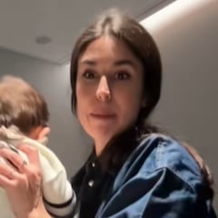 Se indigna e indigna a una multitud por lo que ha tenido que hacer en Atocha para cambiar el pañal a su bebé