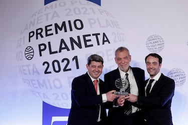 ¿Quién es Juan del Val, el ganador del Premio Planeta 2025 por ‘Vera, una historia de amor’?