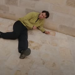 Un miembro de Phat daña un edificio histórico practicando parkour