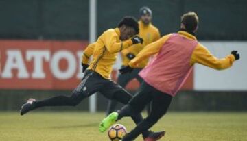 Cuadrado y la Juve se preparan para su primer partido de 2017