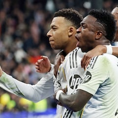 Real Madrid keep LaLiga hopes alive with last-gasp Mbappé goal