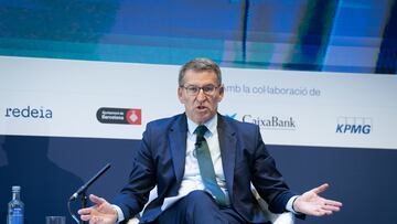 El líder de PP, Alberto Núñez Feijóo, interviene durante la última jornada de la 38 reunión del Cercle d’Economia, en el Hotel W de Barcelona, a 31 de mayo de 2023, en Barcelona, Catalunya (España). La edición de este año será la primera en la que el Cercle ha iniciado una nueva estrategia para tener menos presencia de políticos, pero con la intención de que su intervención sea más una conversación que un discurso. La reunión se divide en dos bloques, geopolítica y economía, y cuenta además con varias mesas redondas sobre temas concretos.
31 MAYO 2023;BARCELONA;CATALUNYA;CÍRCULO DE ECONOMÍA;38 REUNIÓN
David Zorrakino / Europa Press
31/05/2023