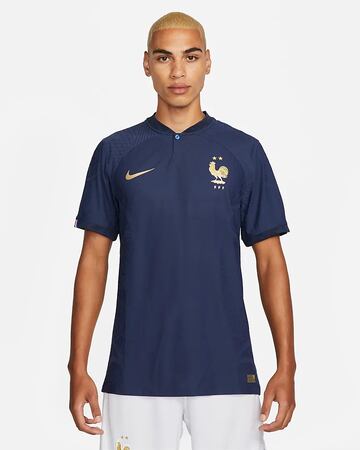 Style is very much the name of the game with the French World Cup shirt...the navy shirt with gold swoosh and FFF logo combo all topped off with a discreet 'piece de resistance' button at the top of the collar.